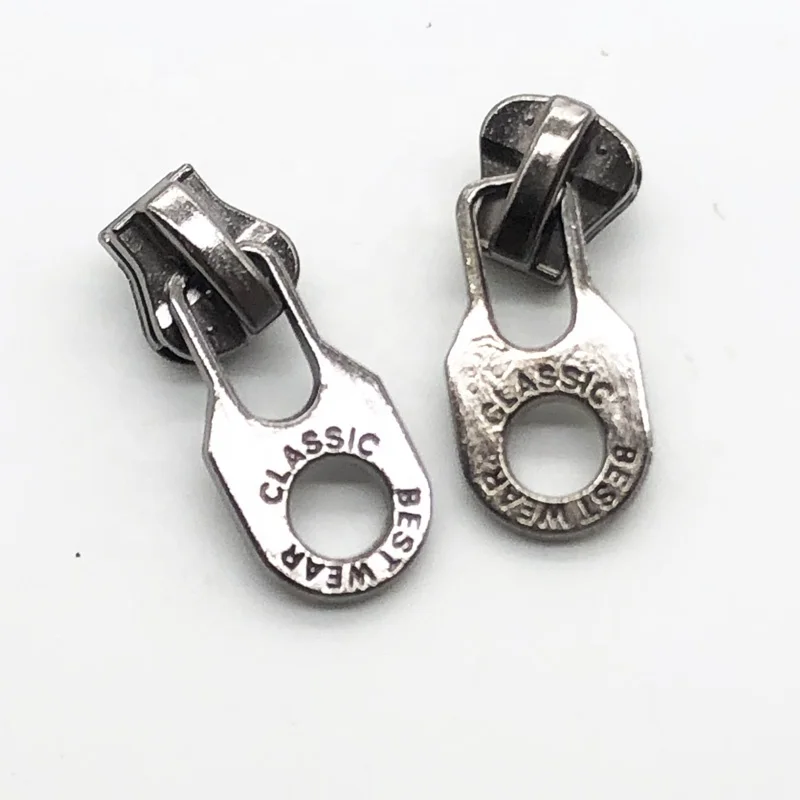 Wholesale cheap metal label zipper pull for clothes accessories