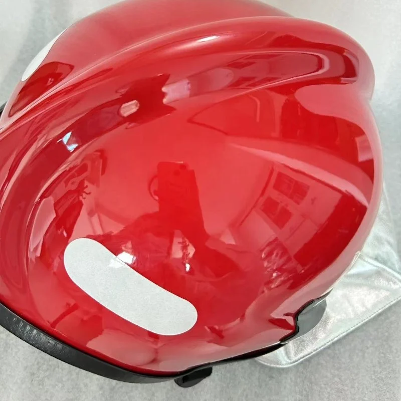 Light weight withstand high temperature firefighting helmet with adjustable chin strap for firemen