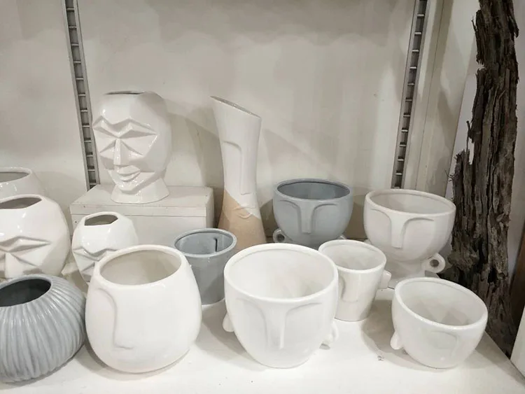 ceramic flower vase 3.JPG