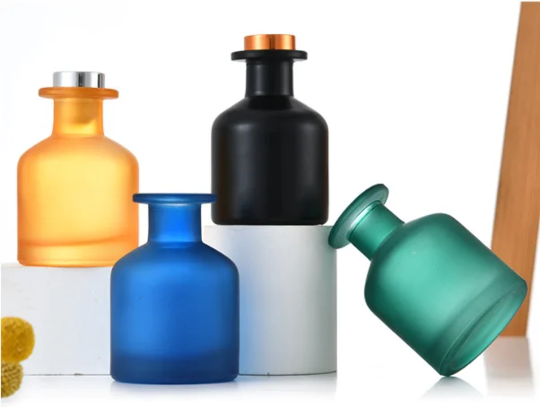 Most Popular Empty 100ml 150ml 200ml round black glass aromatherapy reed diffuser fragrance glass bottle with stopper