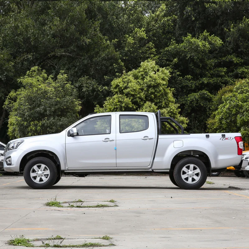 ISUZU JIM Jiangxi Isuzu Ruimai 2023 5-seater diesel pickup truck with a length of 5.61 meters and a displacement of 2.5L