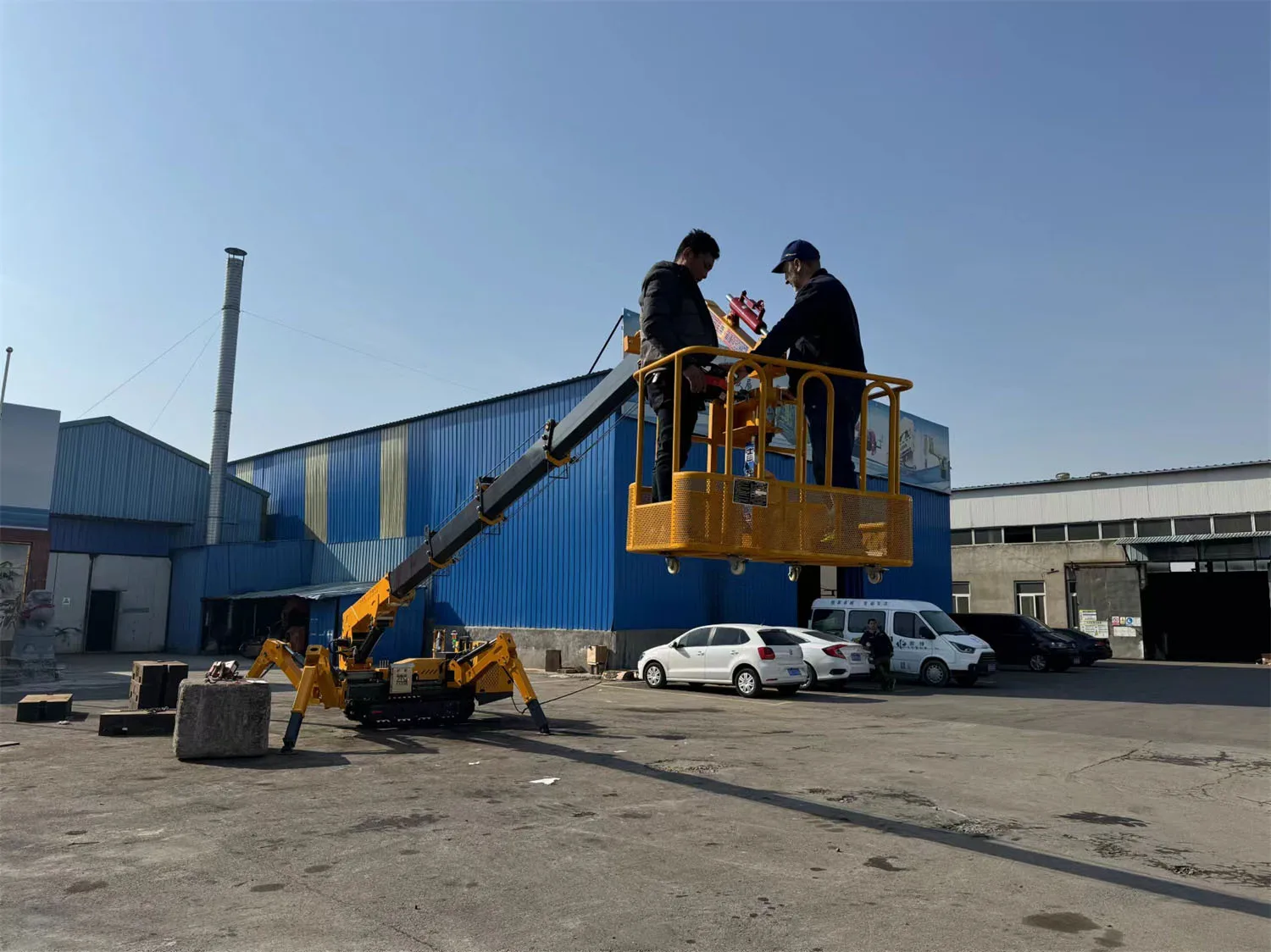 Outstanding Quality 8.6m*0.4t Maximum Working Radius Small 3T Mini Spider Crane With Basket