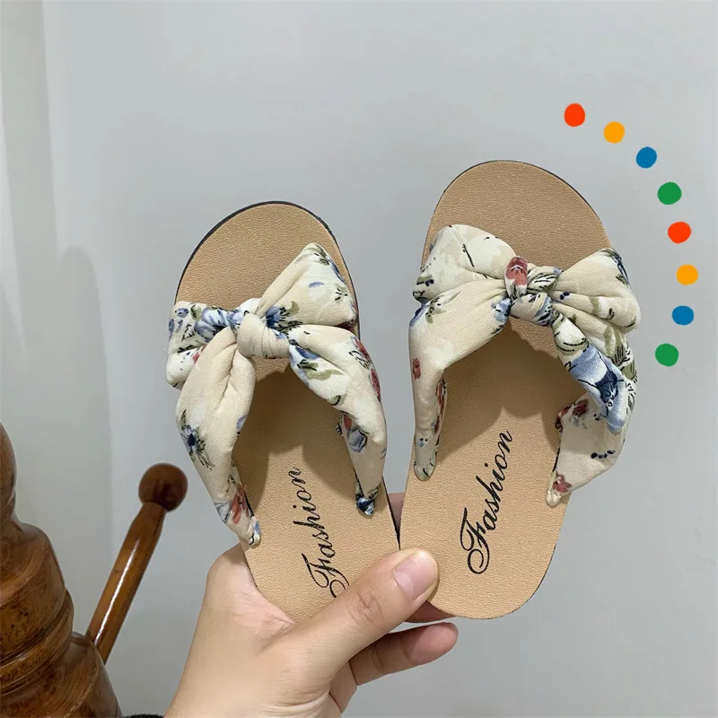 Free sample custom girls beach sandals flowers print upper kids shoes for summer