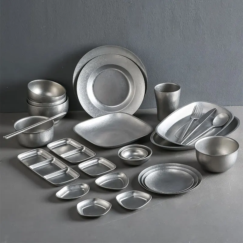 Wholesale Vintage Industrial Style 304 Stainless Steel Round Plate Suitable For Korean Picnics Camping Outdoor INS Trend