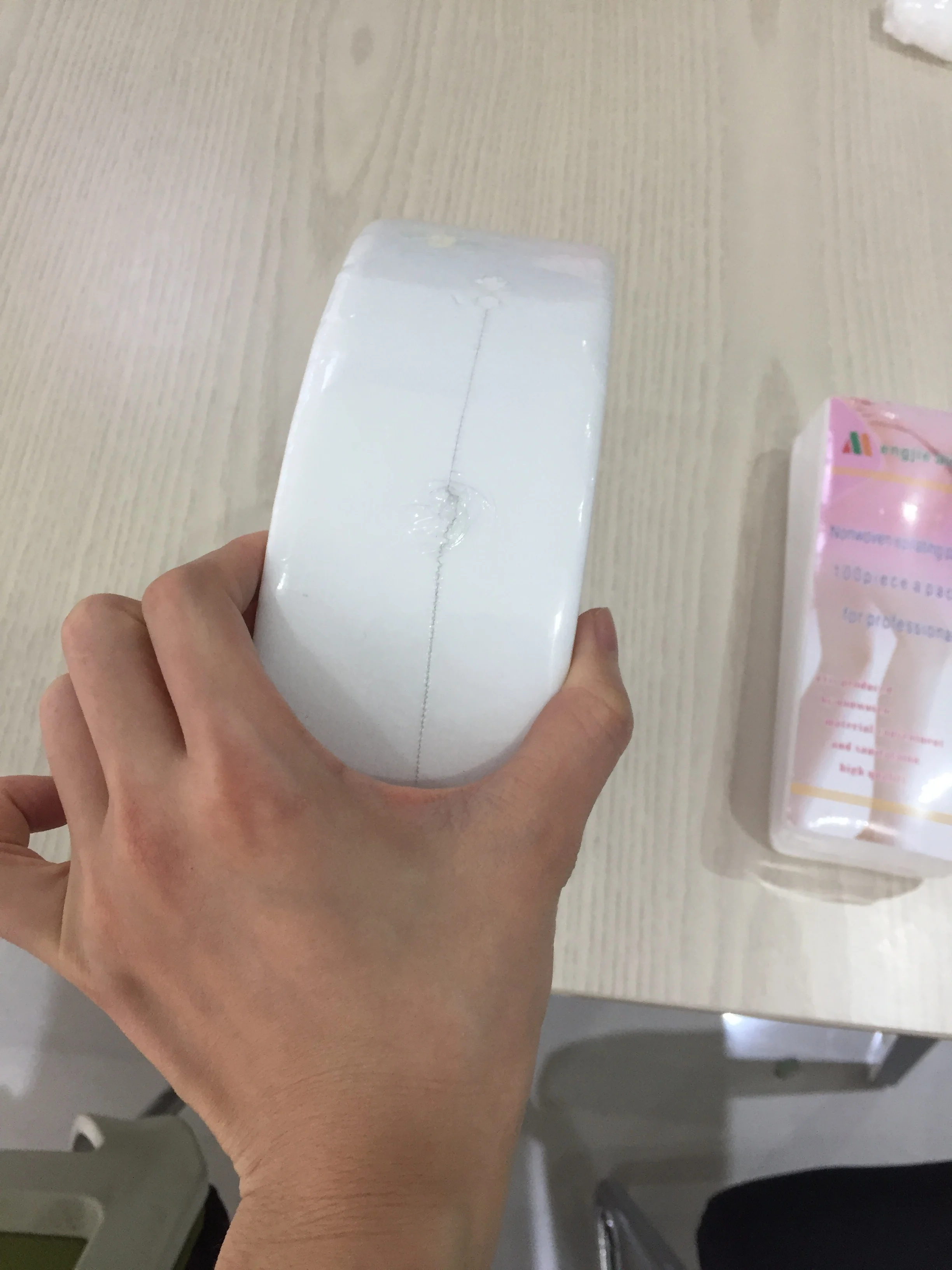 Non-Woven Epilating Roll for Body and Facial Hair Removal, Tear-Resistant, Lint-Free wax strip paper