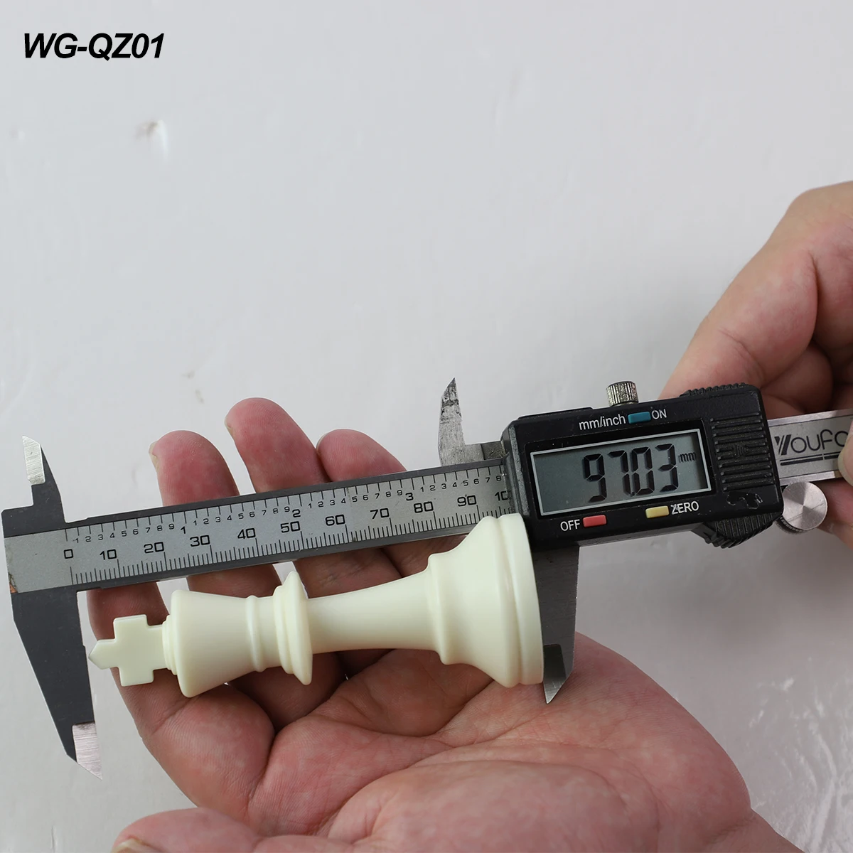 New design 9.7 cm 3.75 inch tournament chess game antique chess sets for sale