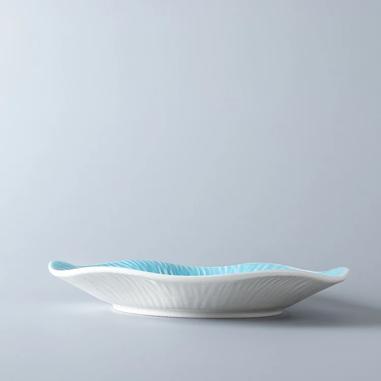 New Product High Quality Wedding Bone China Flat Dinner Dishes Ceramic Flower Shape Dinner Plates