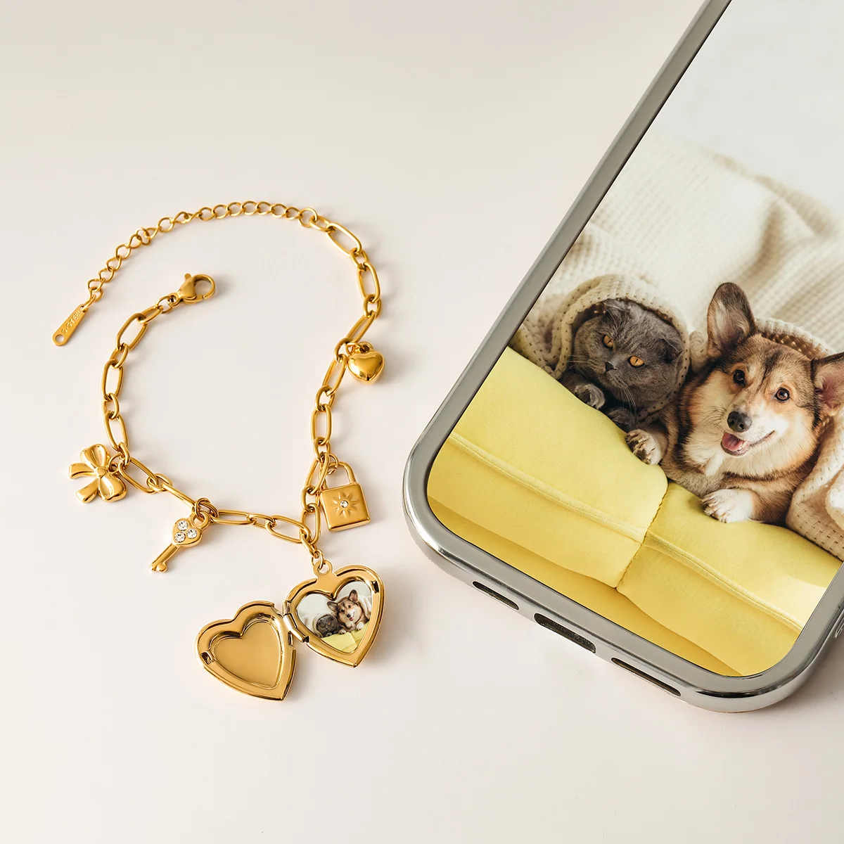 Love Photo Pendant Necklace Waterproof Stainless Steel Necklace Customize Album Necklace Pendant 18k Gold Fashion Jewelry Gift