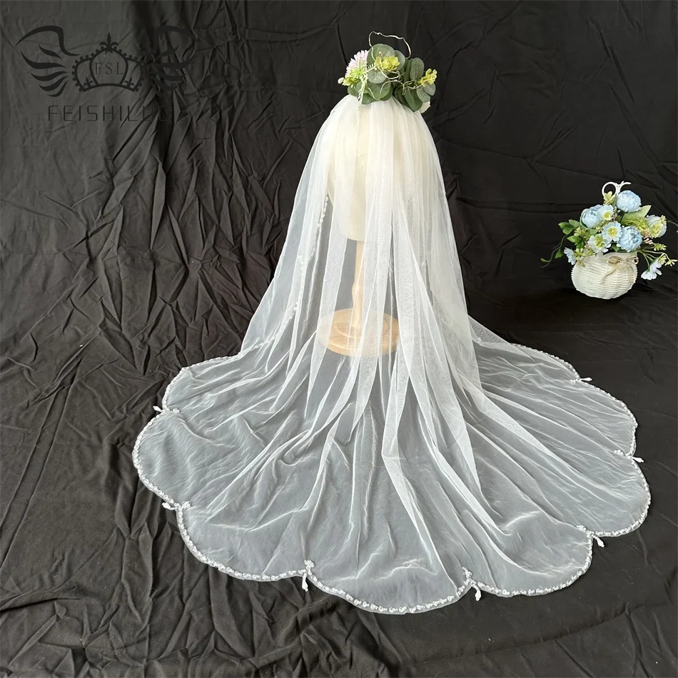 Feishiluo Wholesale  Luxury Short Crystal  Bead  Edge Wedding Veils One Layer   Pear Bridal Veil For Women Veil  With Comb