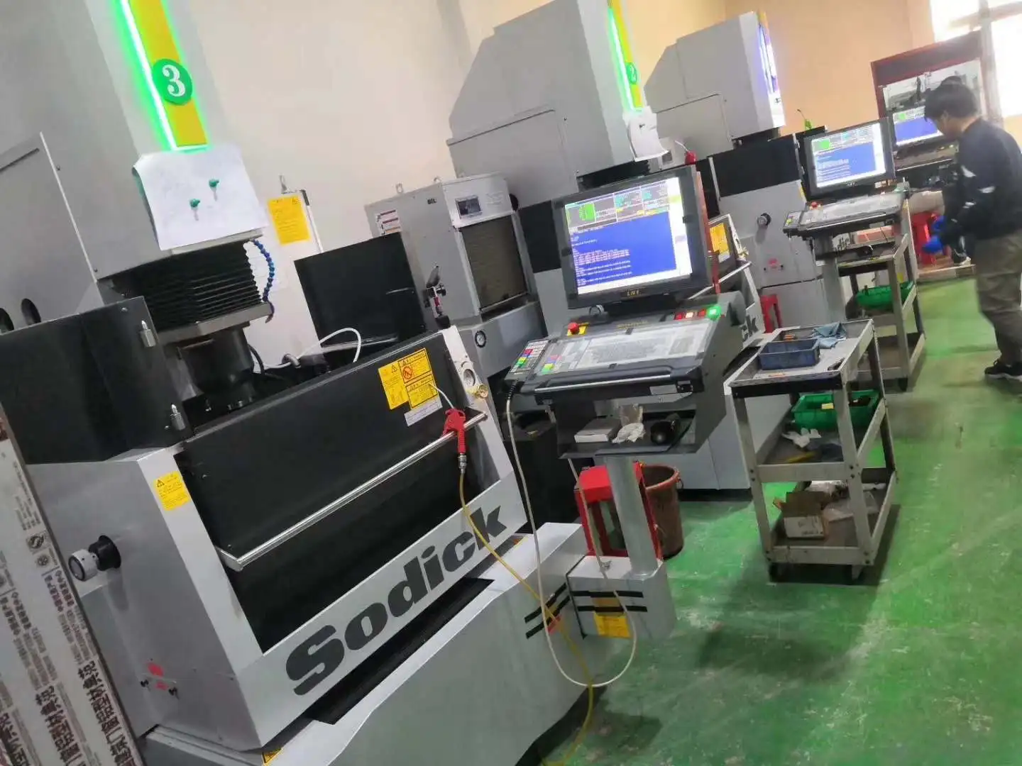 Custom Front Bumper Assembly Auto Parts Body Kit with Headlight Plastic Injection Mold for Car Accessories