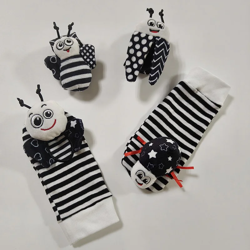 4 in 1 New style Black and white bee ladybug wrist socks rattle baby foot rattle  crinkly paper baby toy D905A