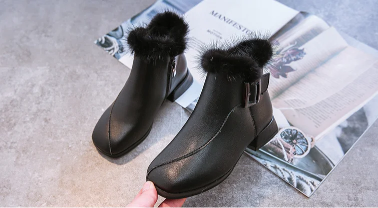 
Wholesale 2020 New Girls boots Fashion kids genuine leather waterproof half boots shoes girls walking winter boots 