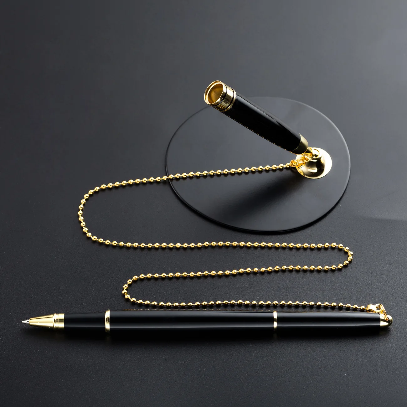 Оптовая продажа высокое качество стол блестящая черная серебряная Золотая часть покрытая верхней ручкой набор металлических ручек с логотипом для