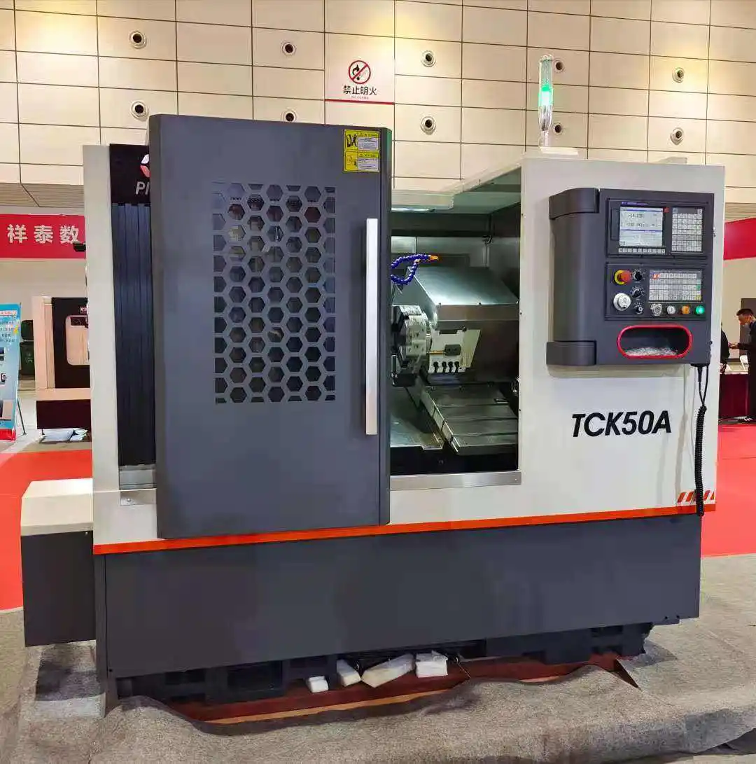 Customized Color Acceptable 3 Jaw Chuck Slant Bed hydraulic cnc metal spinning turning lathe machine