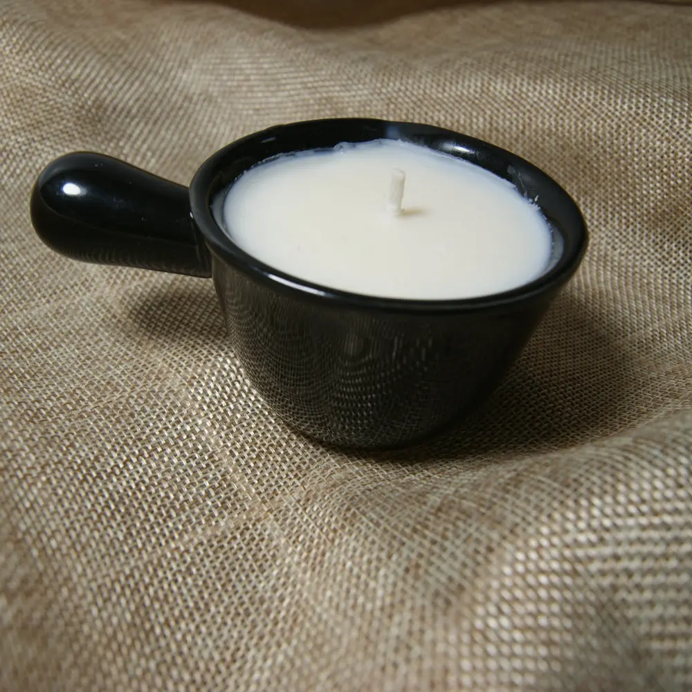 Customized  logo Natural soy wax Scented Essential Oil Massage Candles for relax