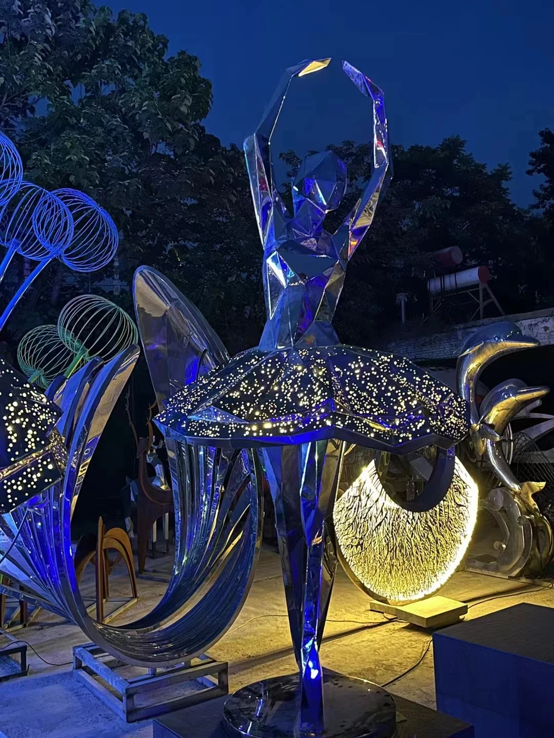 Stainless Steel Ballerina Girl Art Sculpture Premium Handmade Customized Stainless Steel Ballerina Girl Sculpture