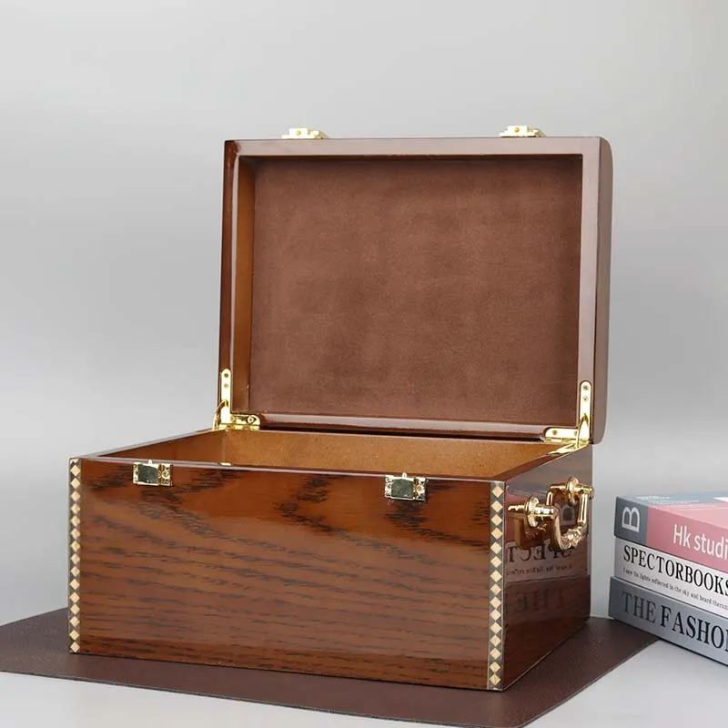 Wholesale wood storage crafts custom size Jewelry Coin BadgeSolid wooden carrying case with metal lock
