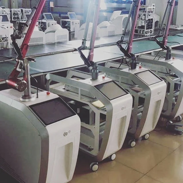 Christmas Sale! Picolaser yag laser for tattoo removal carbon peeling treatment with free training 3 years warranty