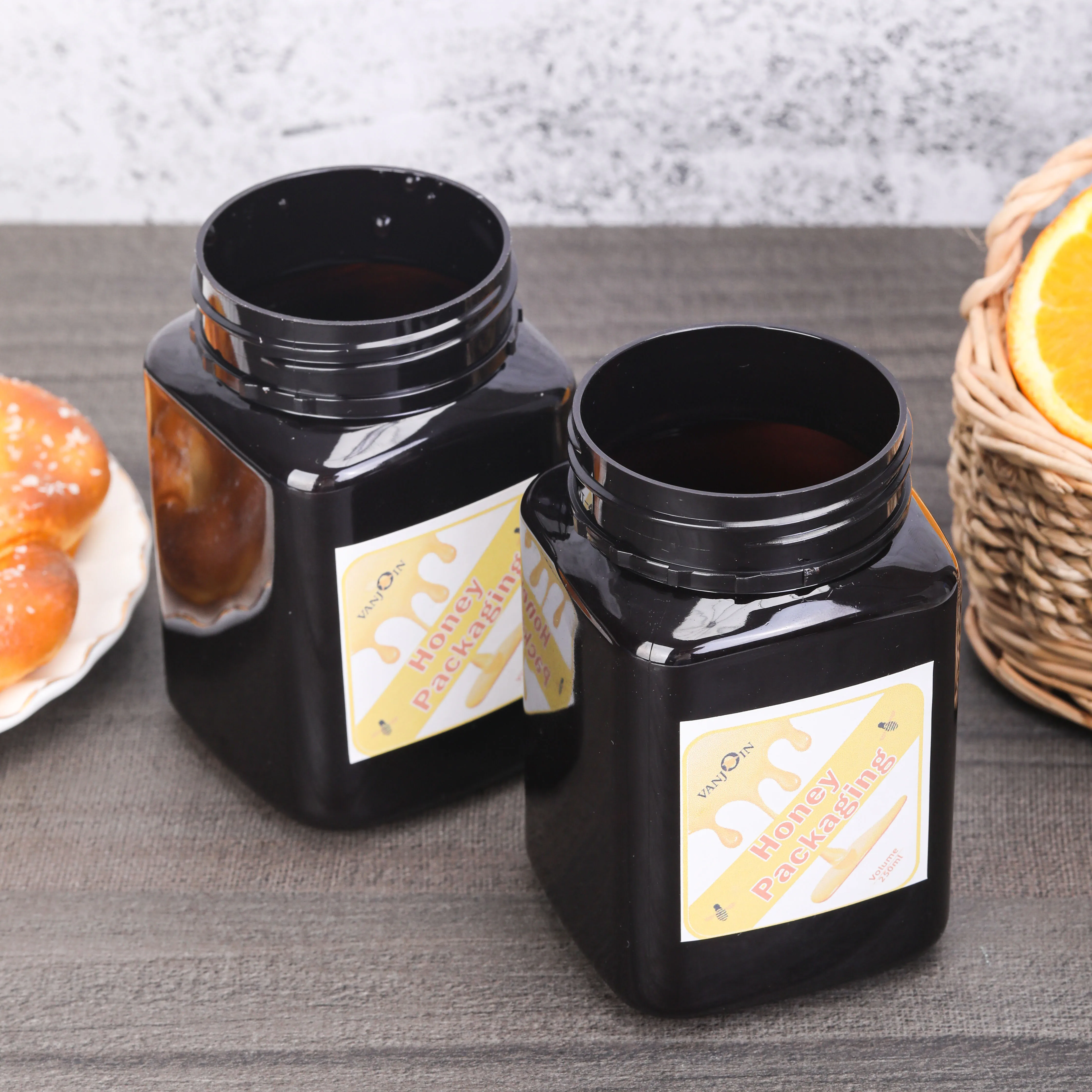 Wholesale 1000g 1kg Square Shape Bottle Wide Mouth Transparent Plastic Jam Honey Jar With Lid