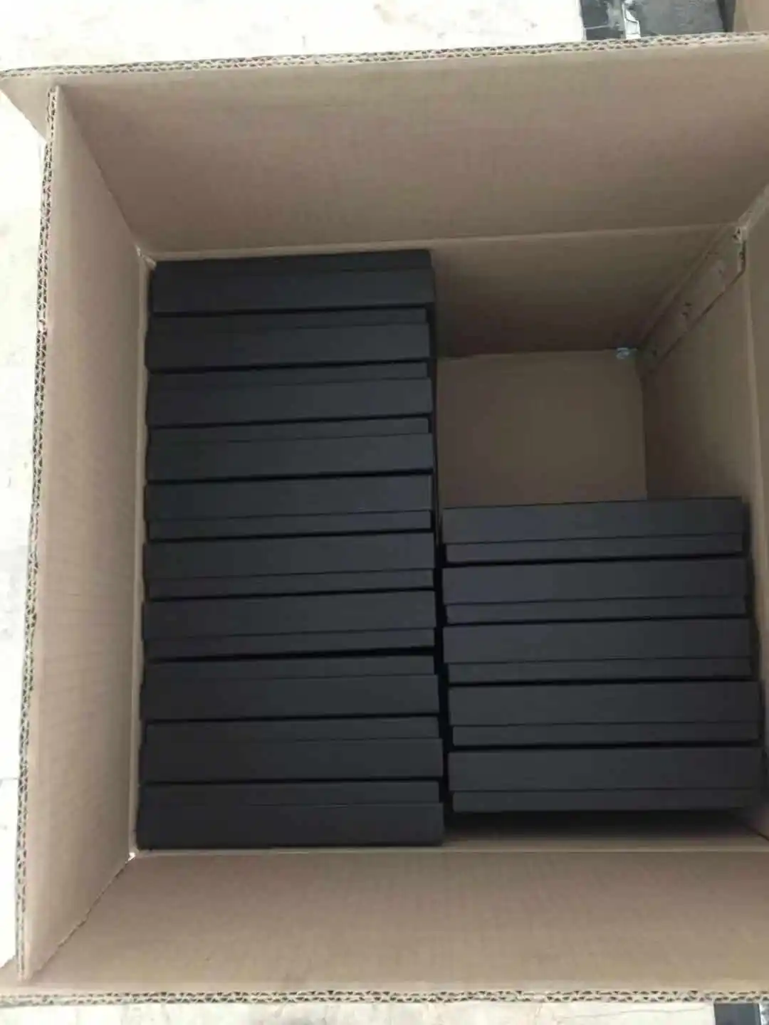  OEM Заводская цена пользовательский MP4 PU чехол планировщик россыпью лист связывающий кожаный молочный беспроводной зарядный блок питания