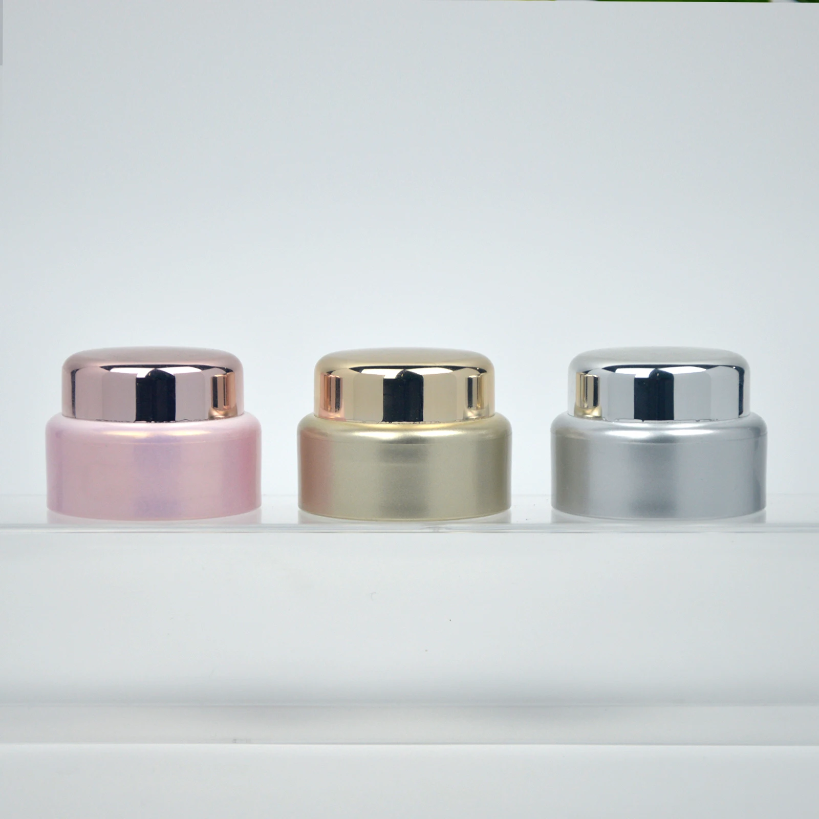 Luxury New Custom Uv Gel Nail Polish Oil Jars Skin Care Face Cream Container 5g Acrylic Cosmetic Jar For Factory Wholesale