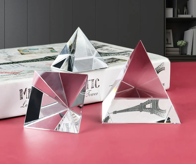 Custom K9 Crystal Pyramid Paperweight 40mm 50mm 60mm Clear Glass Pyramid Paper weight Custom Logo Desktop Ornament
