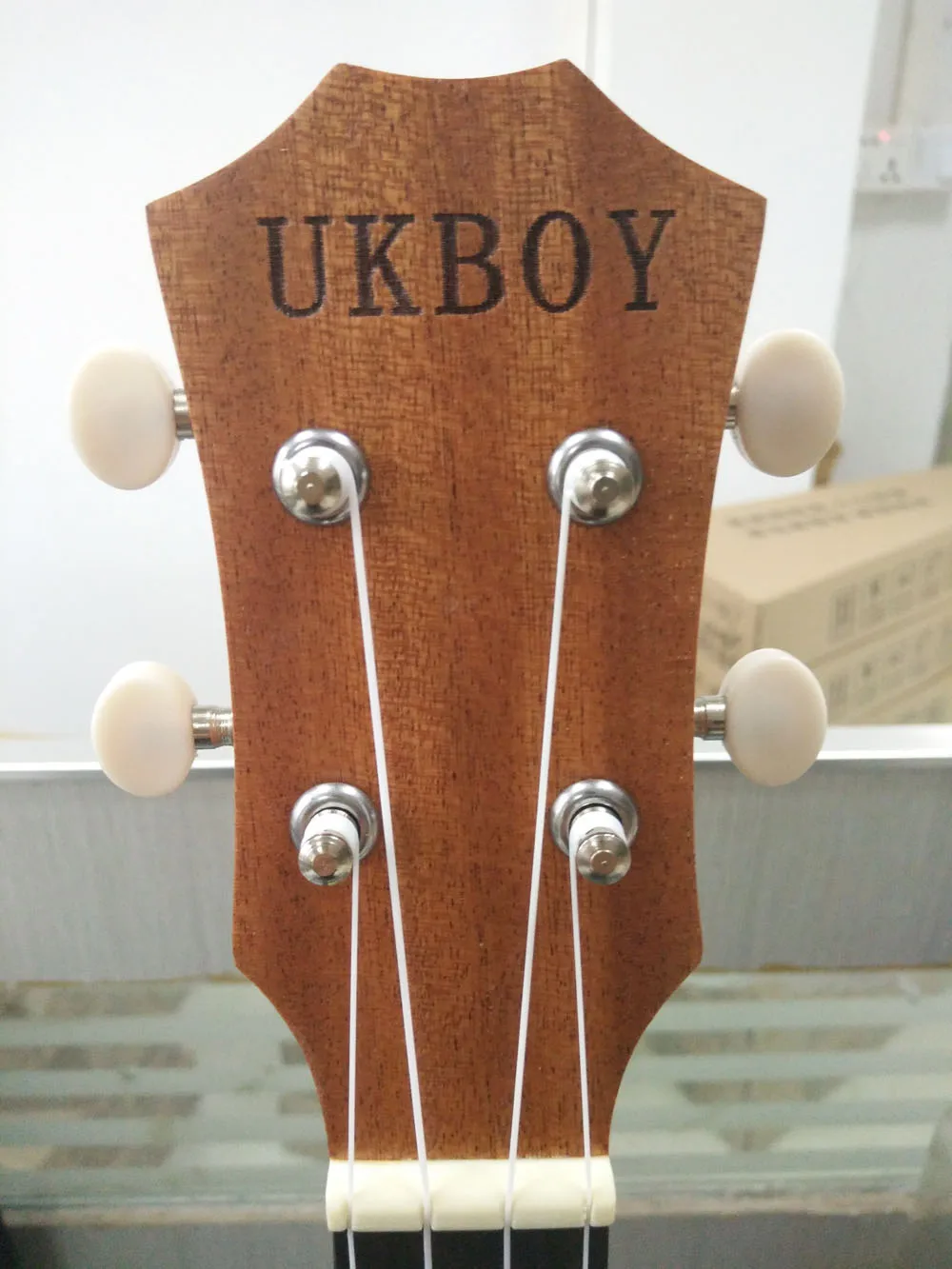 21 Inch Small Wholesale Acoustic Ukulele Nylon Strings Matte Classical Ukulele