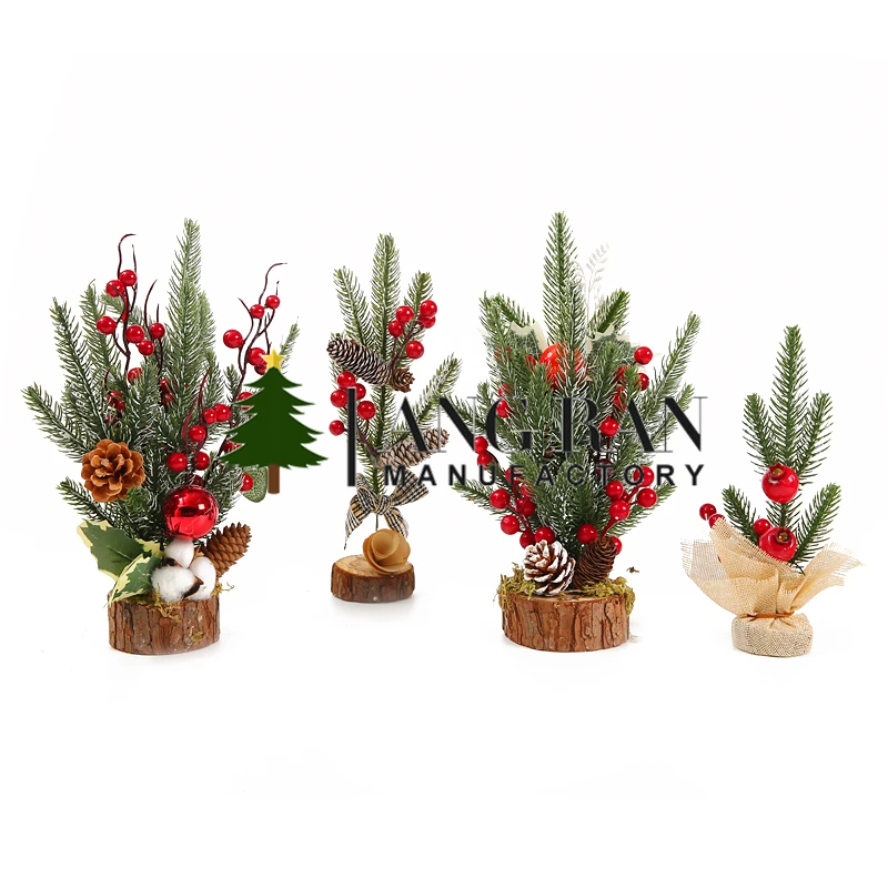 Custom 2020 New Design Mini decoration natural outdoor artificial wood 20cm-25cm small Christmas tree