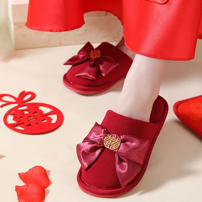 2023 new design winter festive couple red indoor home slippers non-slip pvc sole comfortable wedding shoes for bride