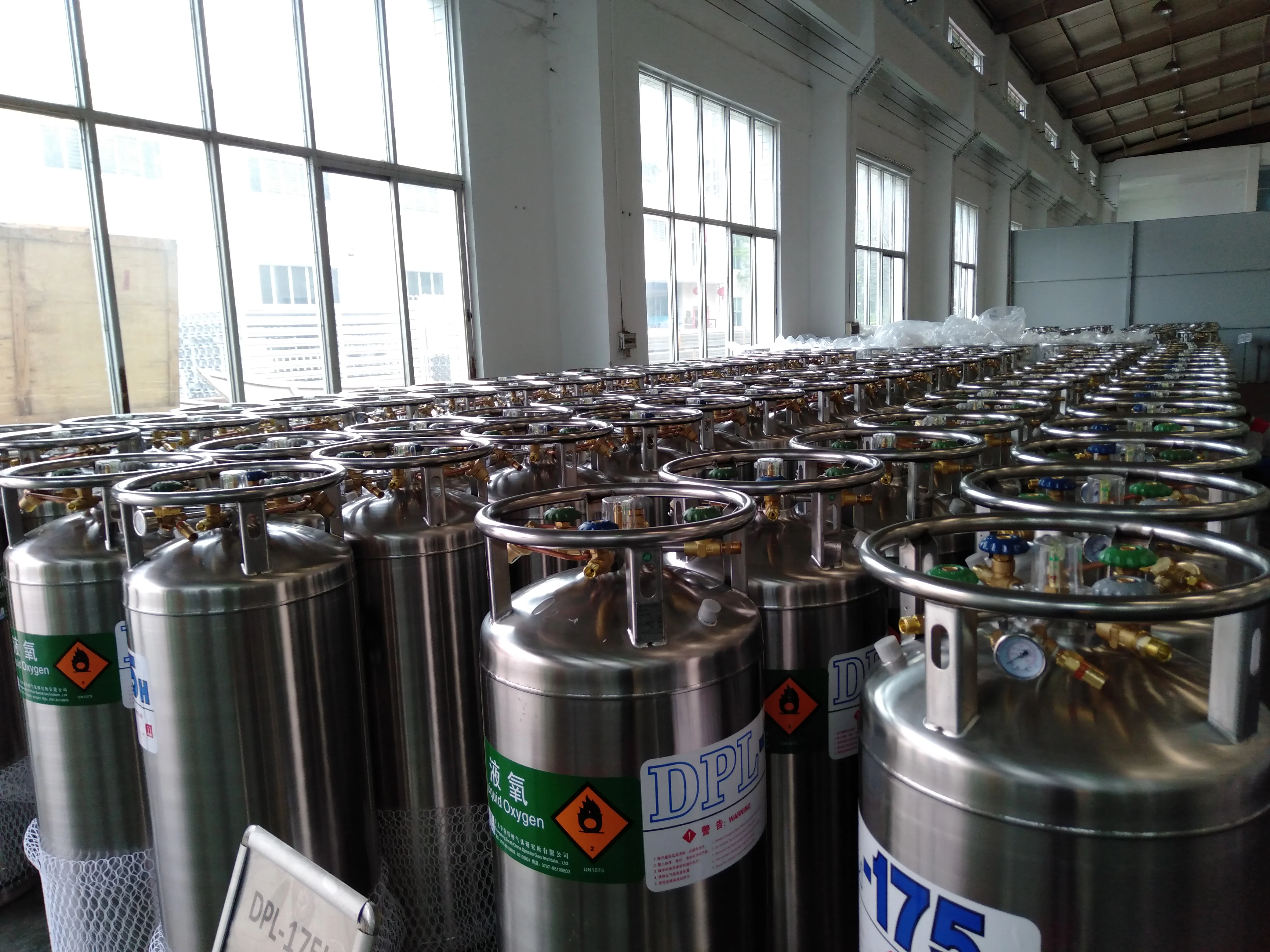 Hospital medical oxygen supply liquid oxygen tank
