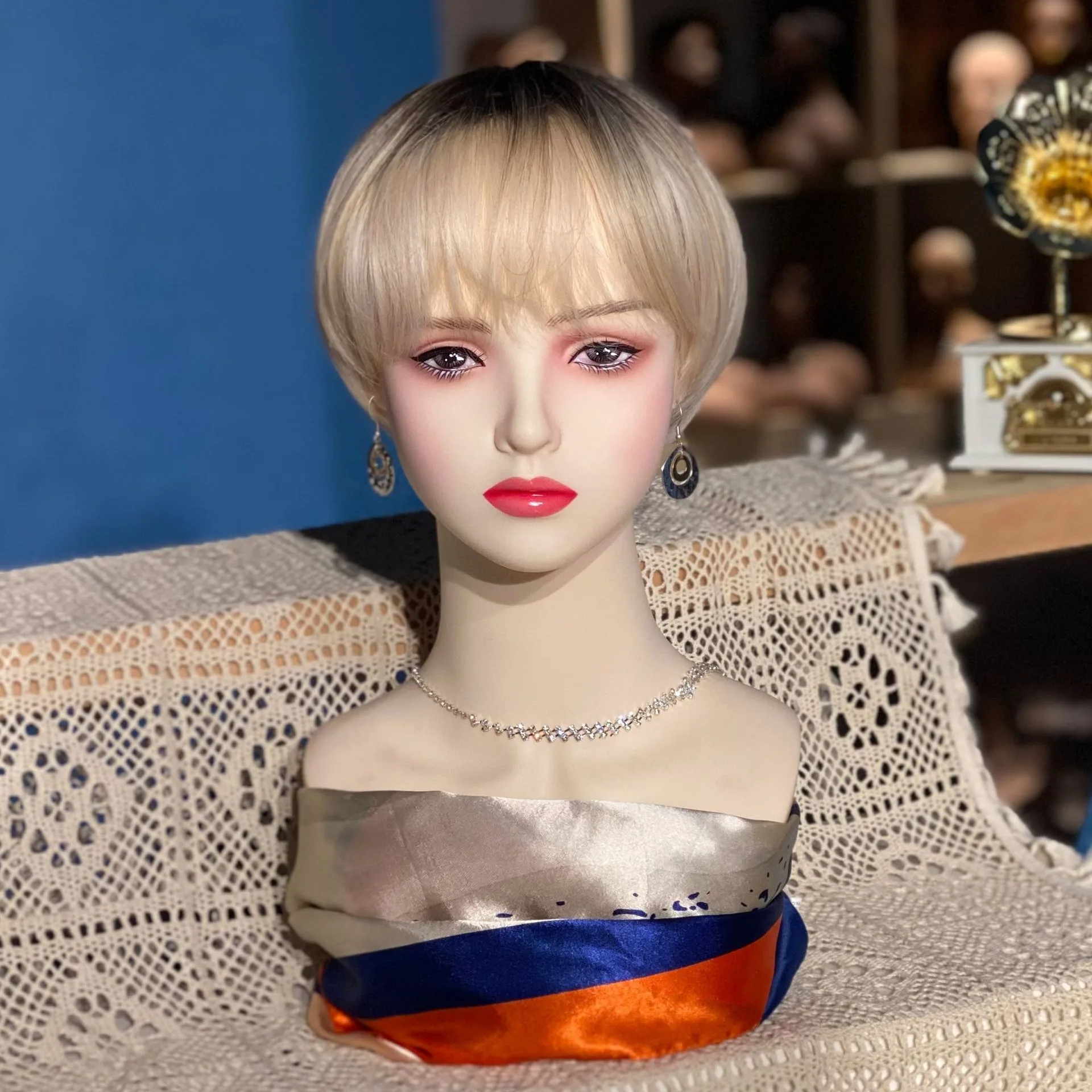 Peicable Mannequin For For Wigs