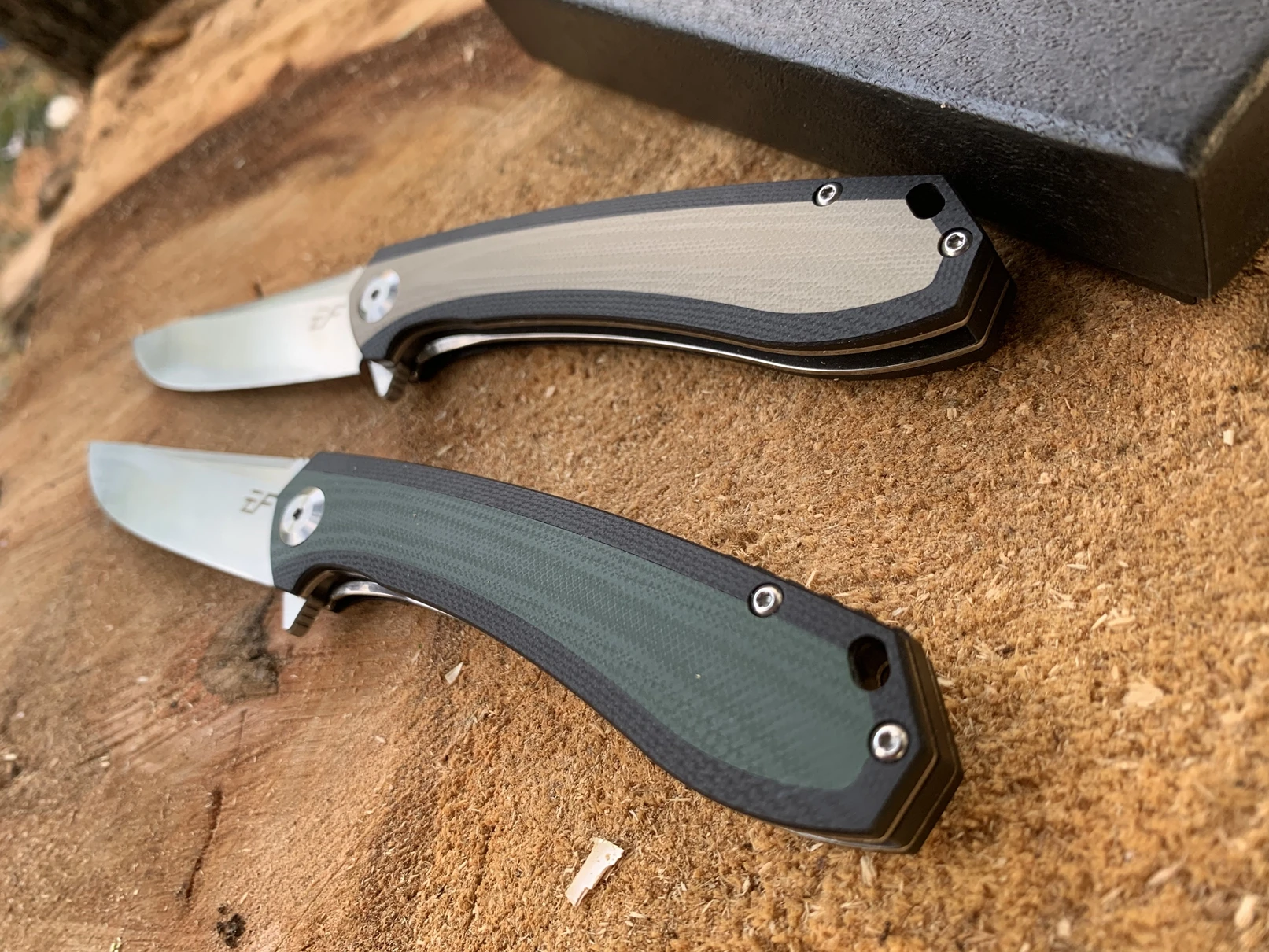 Custom Handmade Premium Quality Damascus Steel Camping Folding Knife With Leather Sheaths