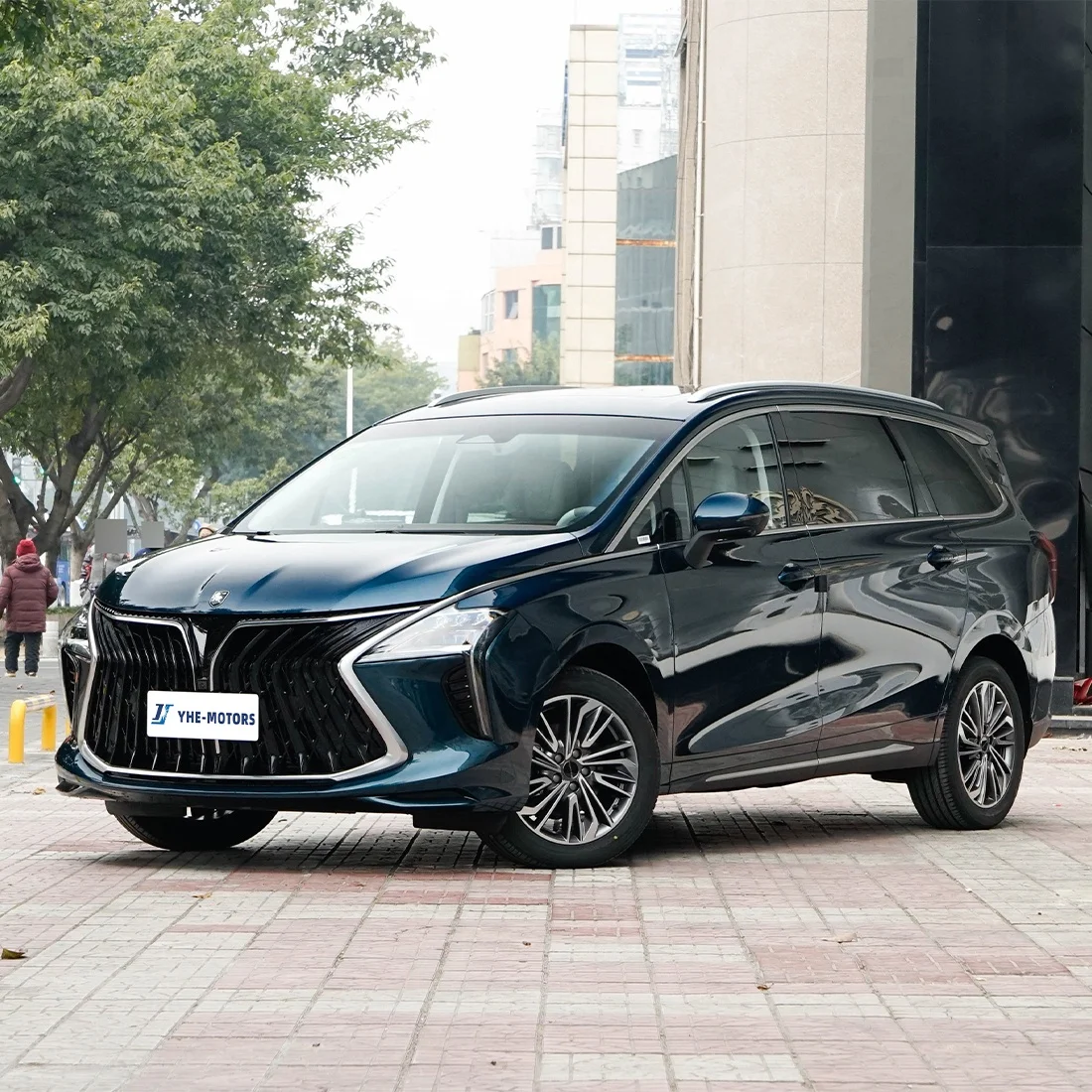 DONGFENG Forthing M4 U-Tour Yacht Fengxing Youting MPV 1 5 T DCT Starry Sky флагманская версия в 2024 Премиум Новая и подержанная