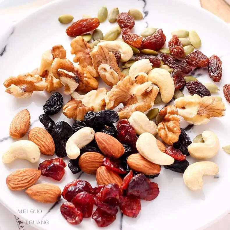Factory Wholesale price Green Snacks OEM Dried Fruits And Nuts HALAL Mixed Nuts salted flavor
