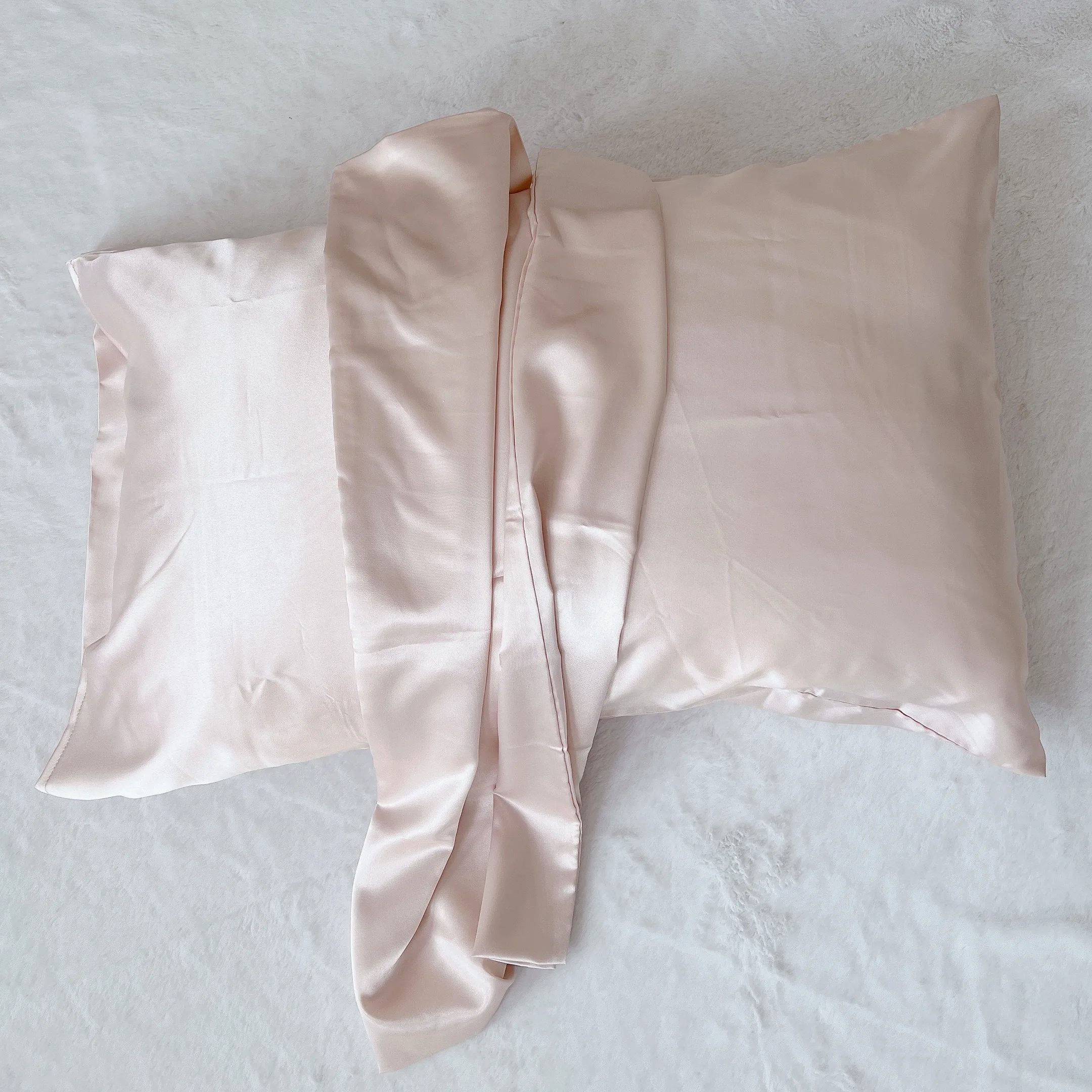 Heenlong New 20*30Inch Silk Pink Soft Breathable Cooling Silky Satin Envelope Pillow Cases for Hair and Skin Care