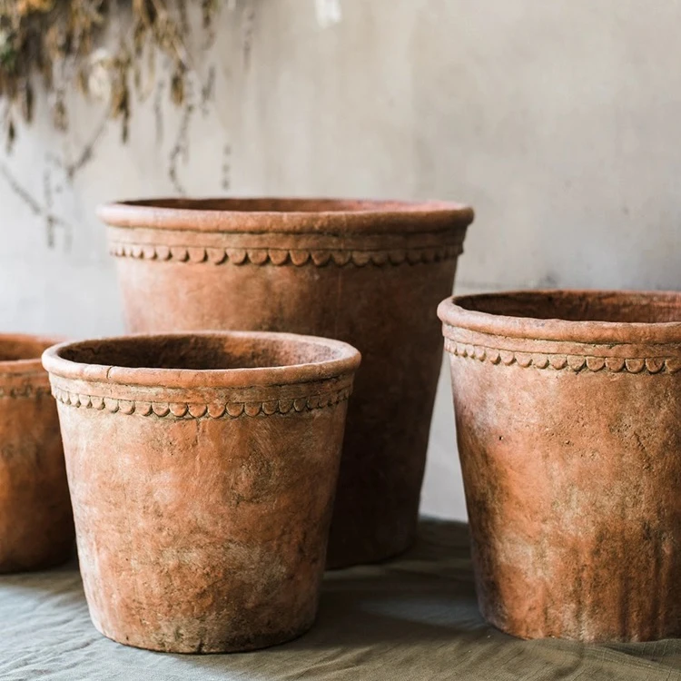 Fancy bulk vintage garden balcony decoration handmade ceramic planter flower terracotta pots for hotel