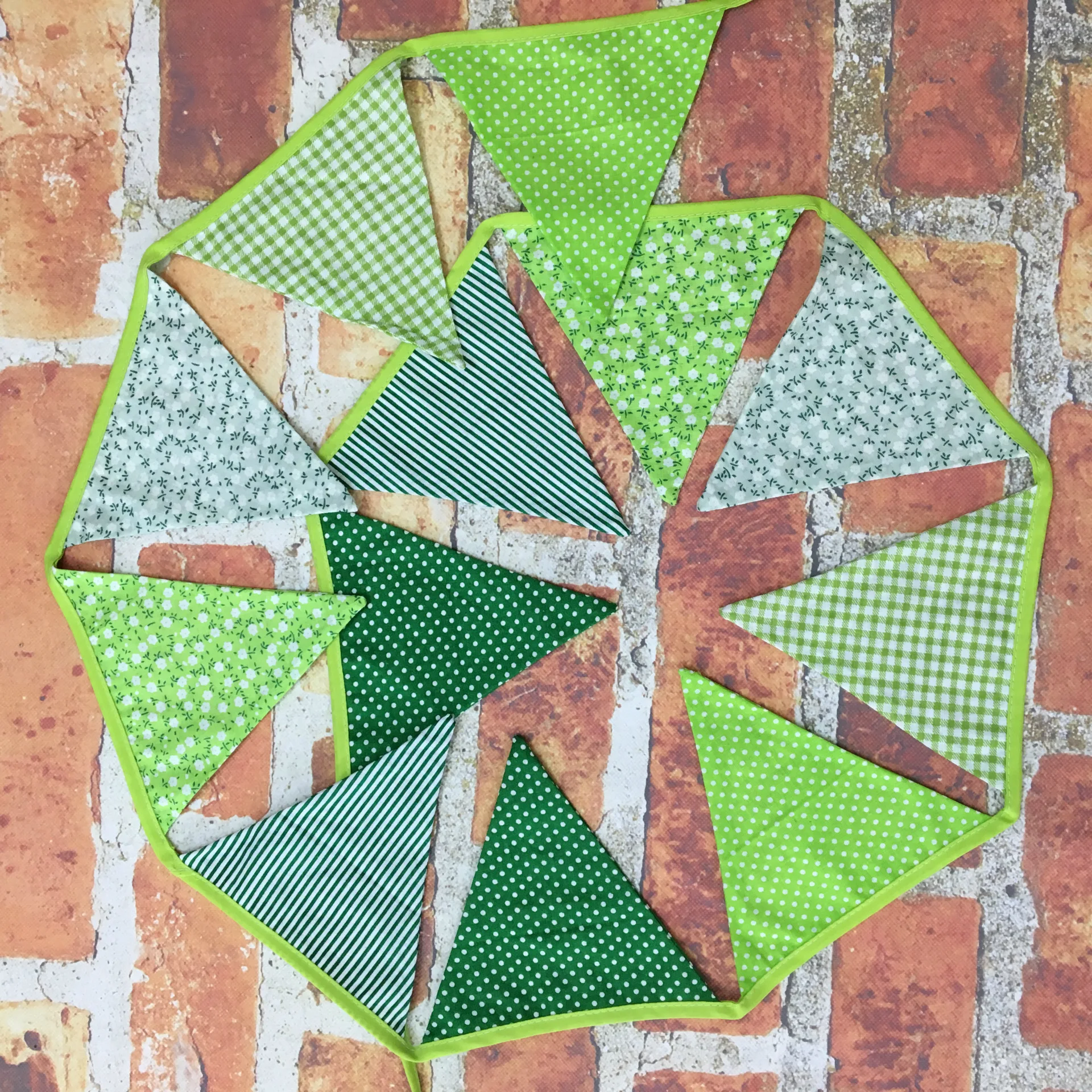 Triangle Bunting Flags Vintage Floral Cotton Banner Kit Pennant Garland for Home,Birthday Parties, Baby Shower,Festivals,Nursery