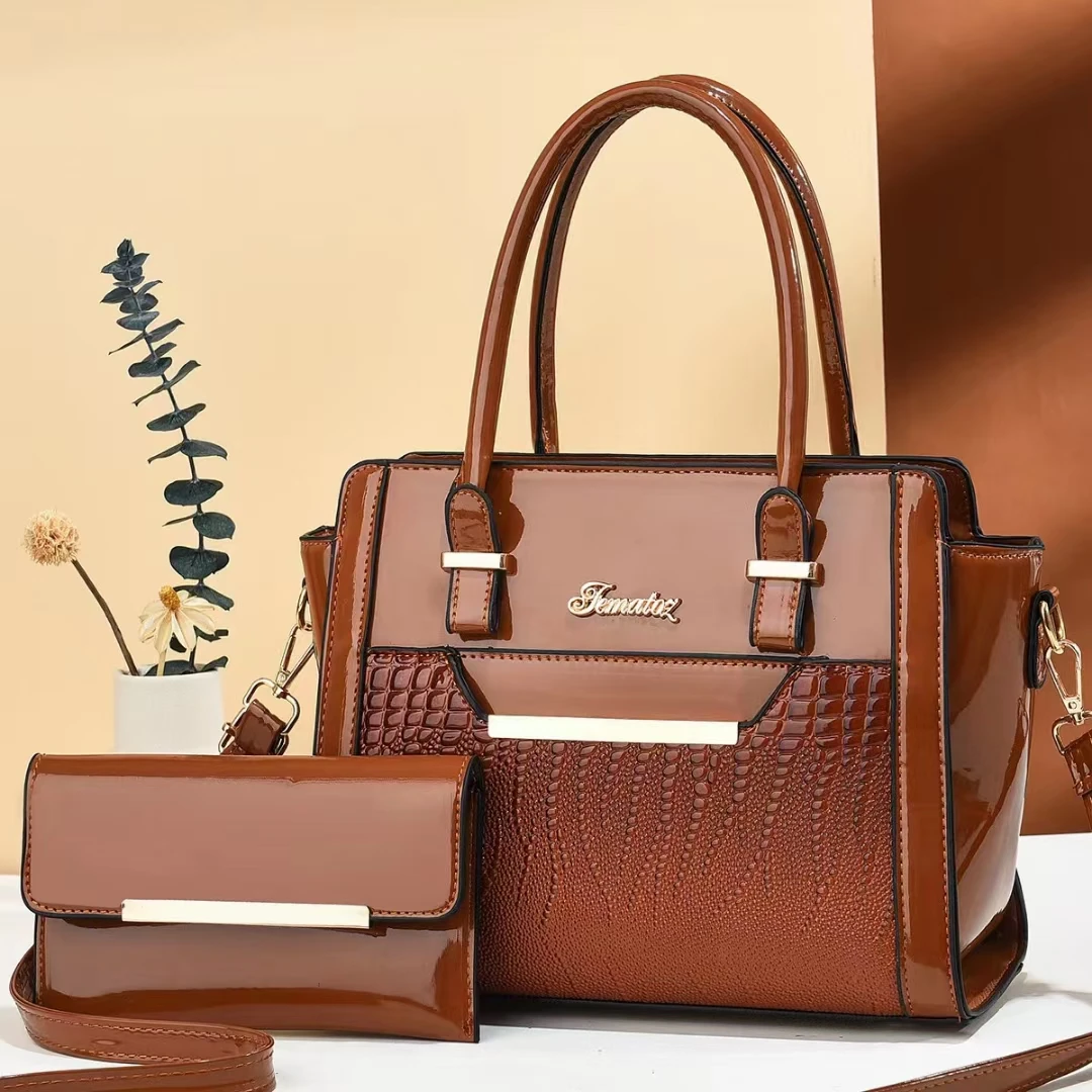 Custom 2024 fashion pu leather large capacity women tote bag shoulder alligator ladies handbags set manufacturer