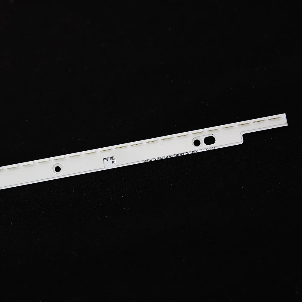 New LCD TV Backlight Strip SLED 22012SVS32 7032NNB 44 2D REV1.1 120317 For Samsung UA46ES5500R TV Backlight Strip