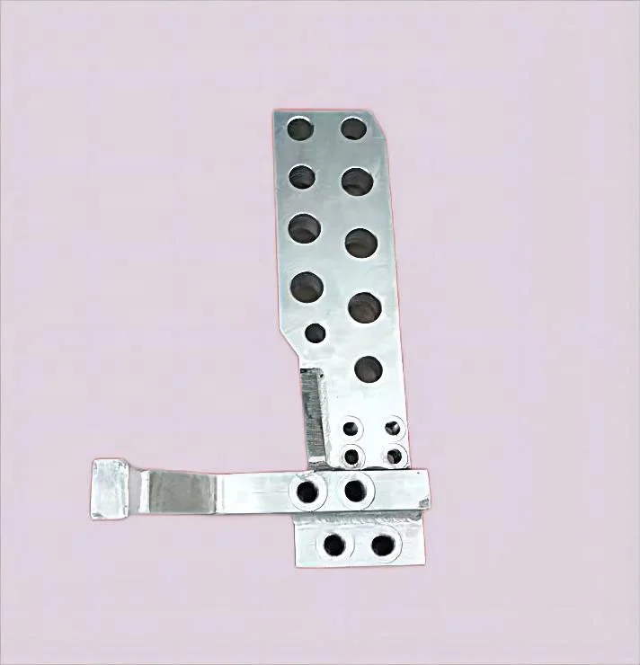 3128311541/Tubing Mounting Bracket/Boomer 281/Boomer K111