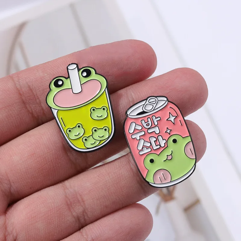Lovely Frog Brooch Pin Creative Oil Dripping Alloy Student Badge Frog Bag Decoration Pen Bag Corsage