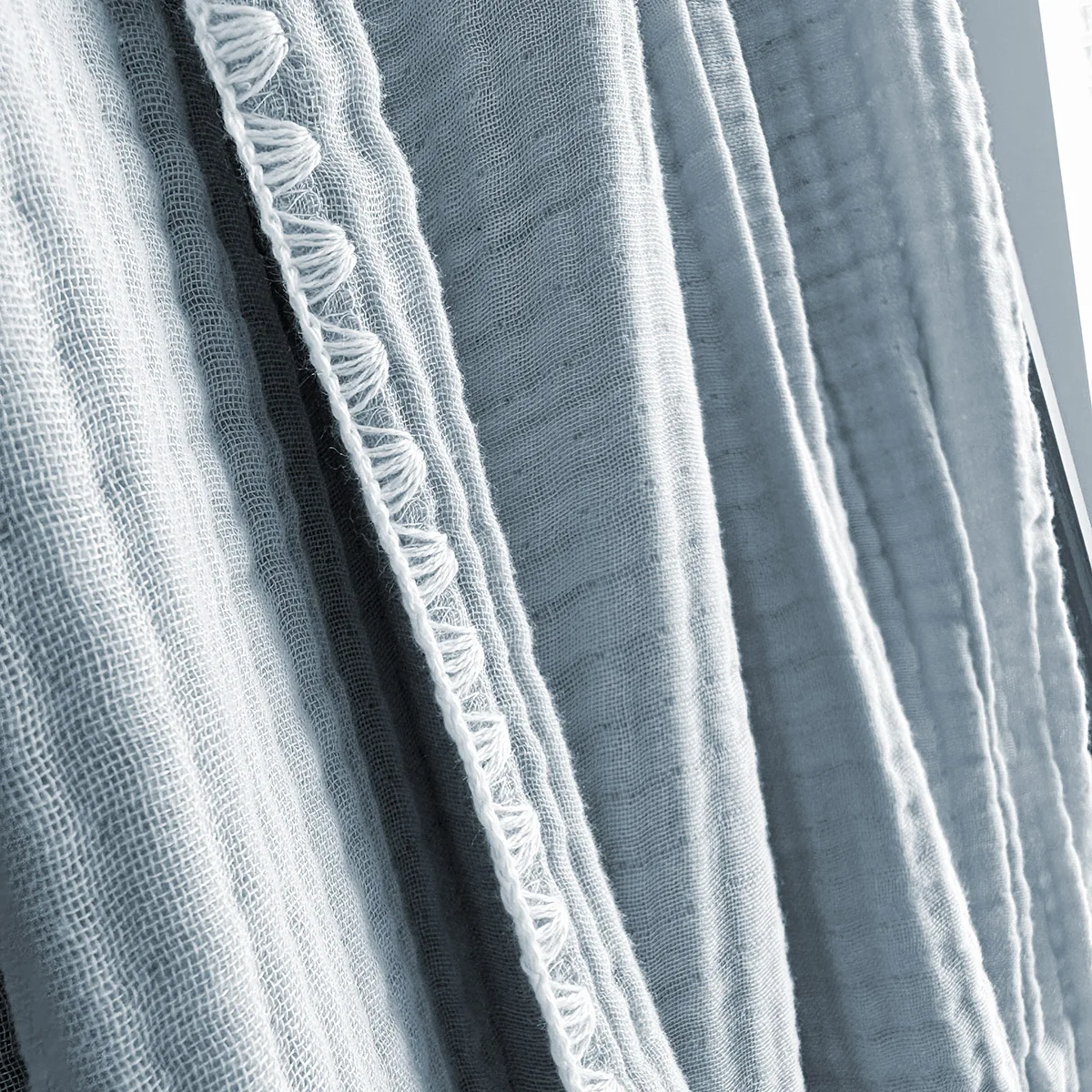 QDTEX New coming soft 100% baby muslin blankets bed cooling baby cotton gauze Blankets throw for newborns