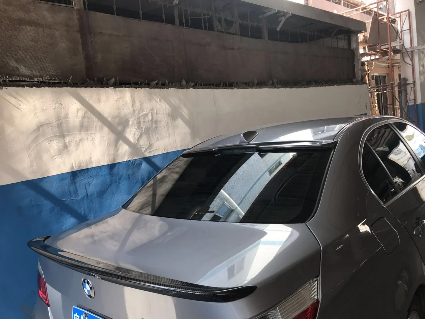 Спойлер крыла багажника для BMW E60