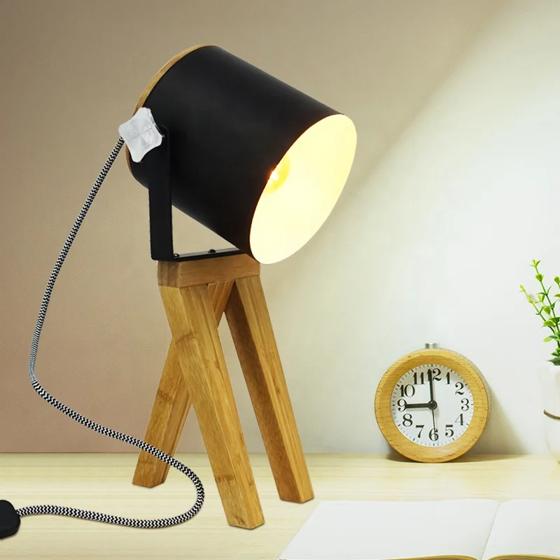 Custom Wholesales Industrial Vintage Metal Lampshade Tripod Bamboo Base Home Hotel Living Room Decorative Table Desk Lamp