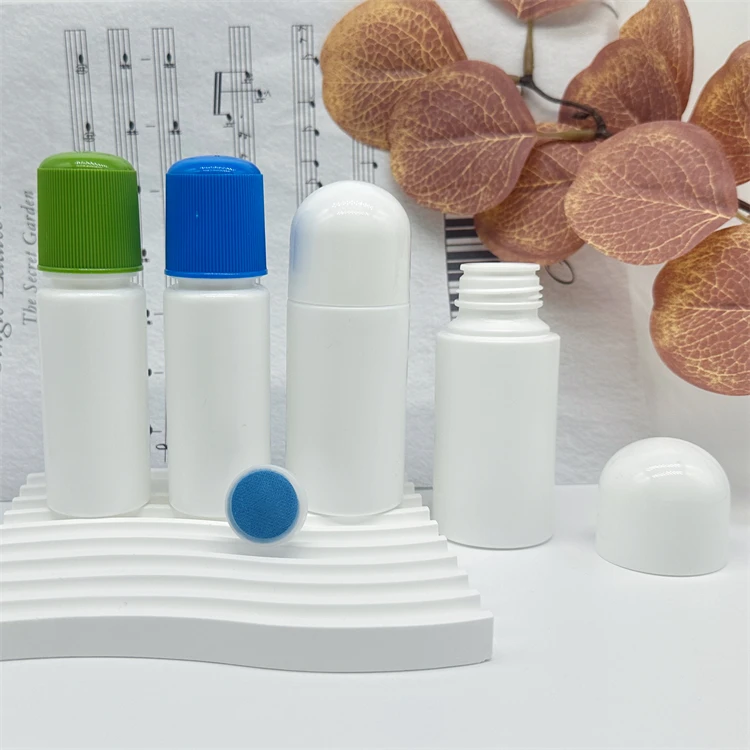 HDPE 30ml 50ml plastic cleaning liniment sponge daub bottle with sponge applicator