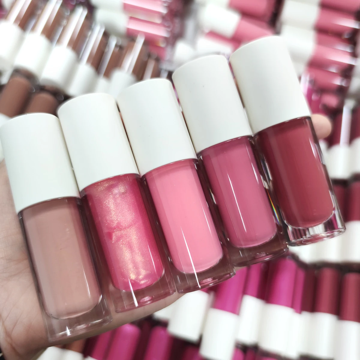 Wholesale bulk luxury vegan lipgloss make up cute clear lip gloss vendor pigment glossy custom logo private label lip gloss