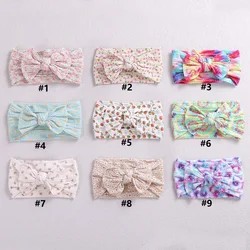 Лидер продаж цветочные принты Луки нейлон Детские Тюрбан Эластичная головная обертывания ребристые кабель вязать с бантом и повязка на голову для маленьких девочек; Аксессуары для волос