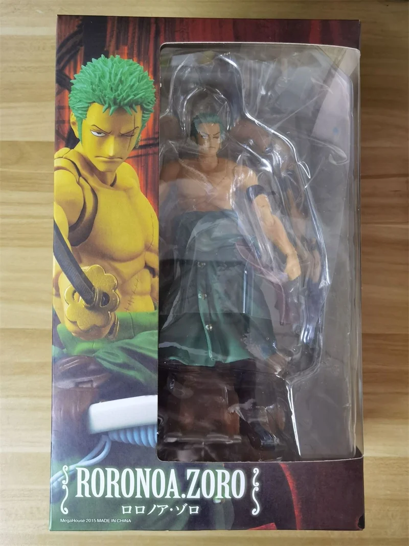 DL6318 Anime Pirate MH New World Three-Knife Flow Movable Sauron Boxed Handmade Orders Model