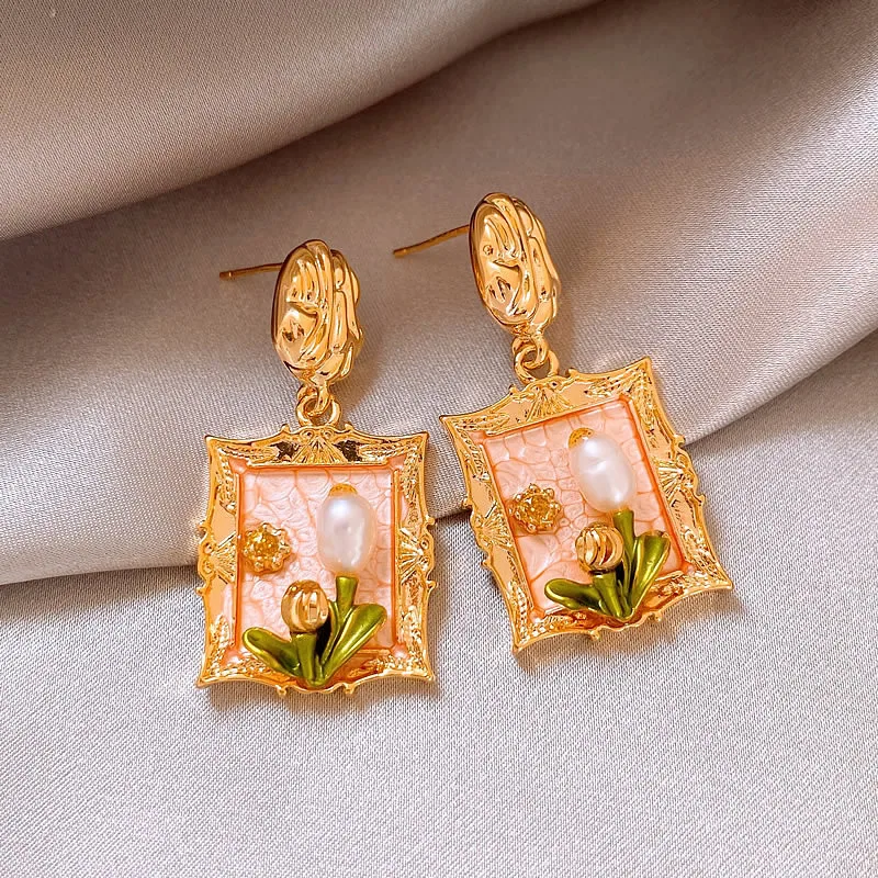 Retro Bridal Pearl Puddles Earrings Oil Painting Luxury High-Grade Colored Glaze Baroque Natural Pearl Vintage Emerald Earrings