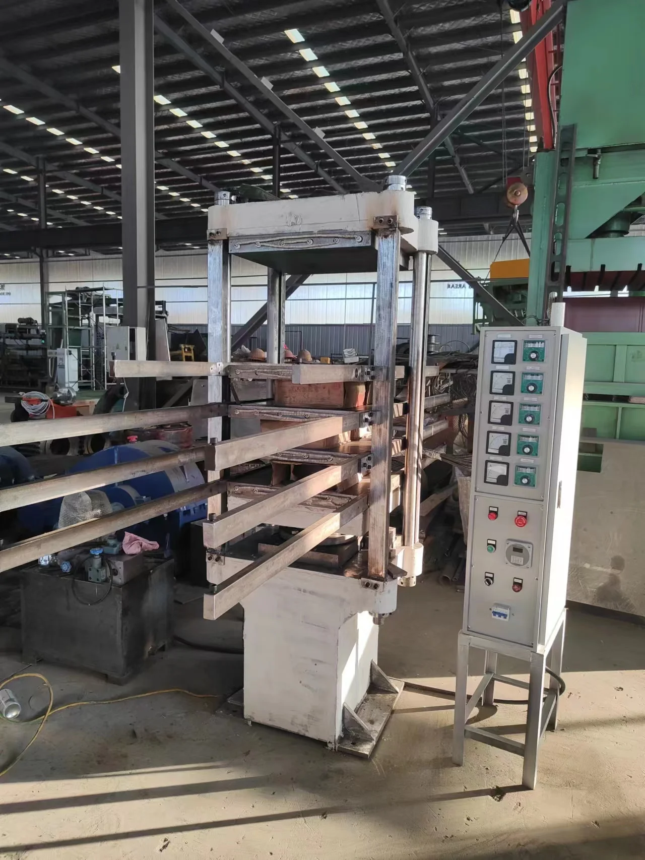 Rubber floor vulcanizing press rubber floor tile making machine rubber hydraulic curing press machine
